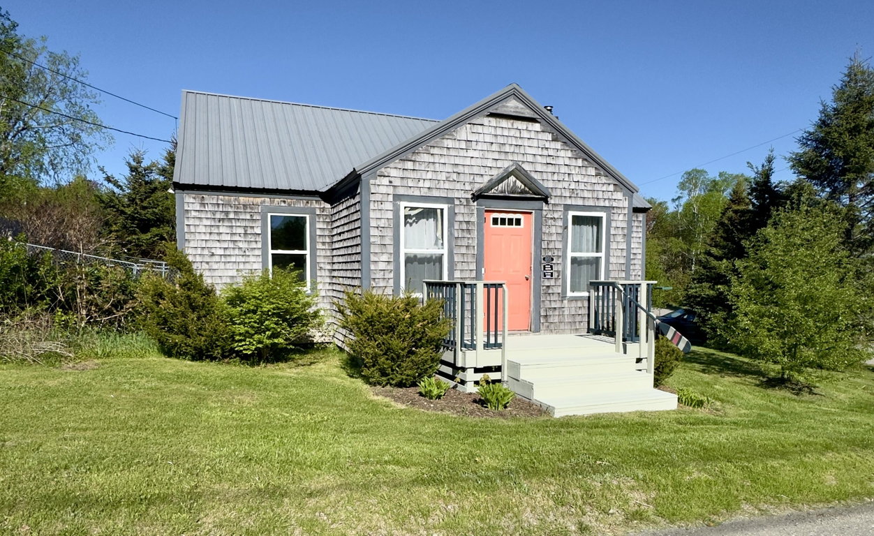 2 Dresner Street Eastport