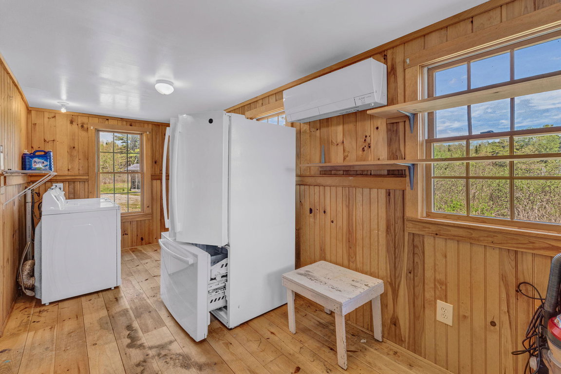 41-web-or-mls-137-w-franklin-rd