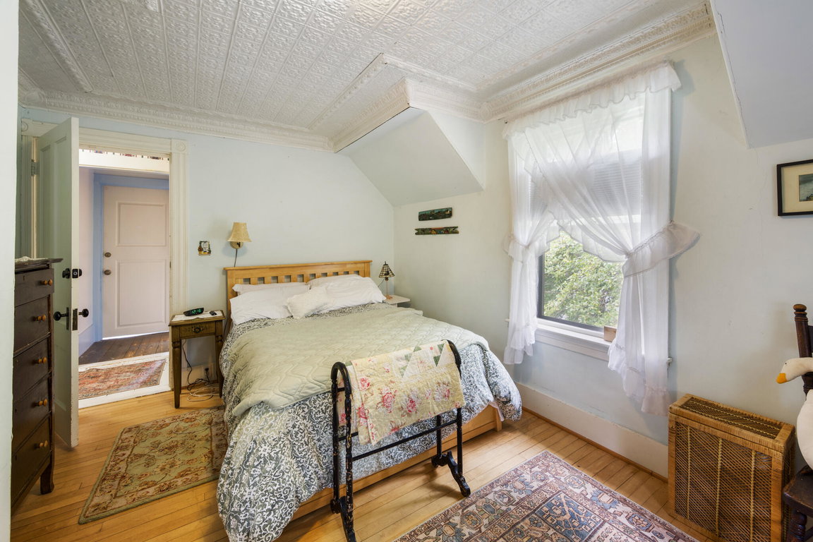 Upstairs bedroom #1