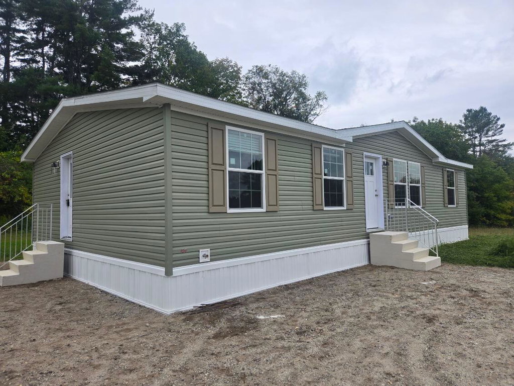 14 Lincoln Lane Livermore Falls