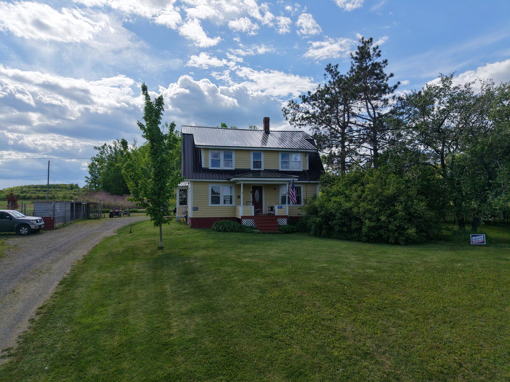 181 Hill Siding Road Littleton