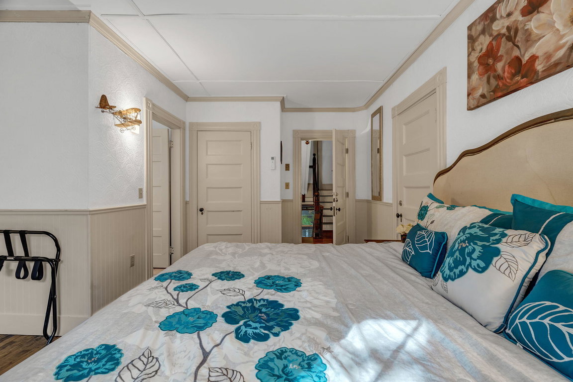 33-web-or-mls-11-high-st