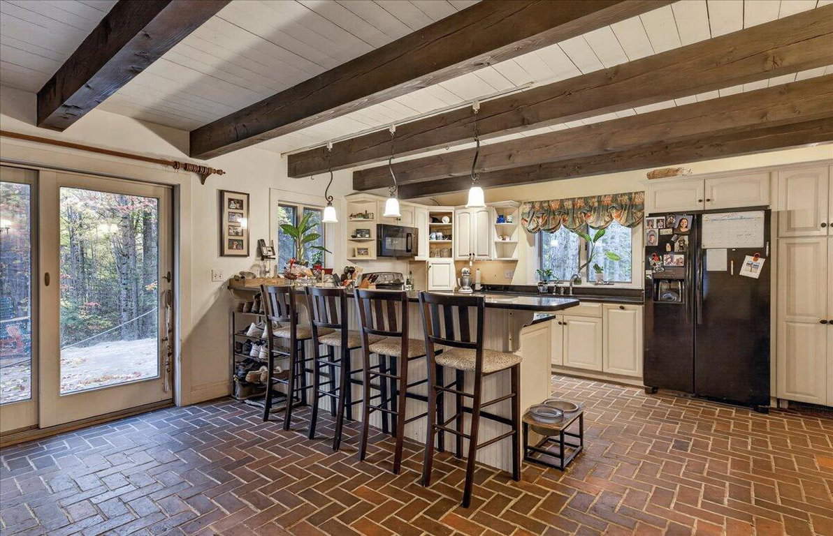 10-83 Beech Hill Cross Rd