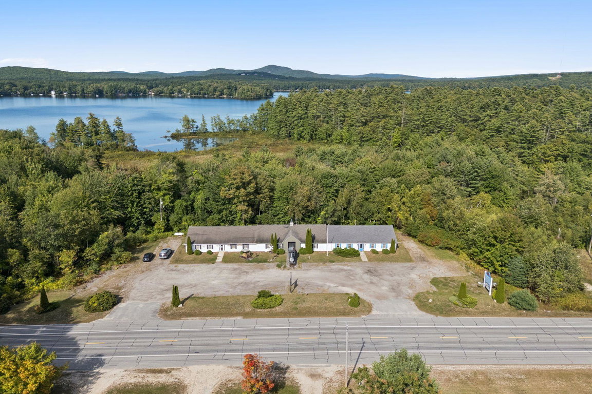37 Roosevelt Trail Casco