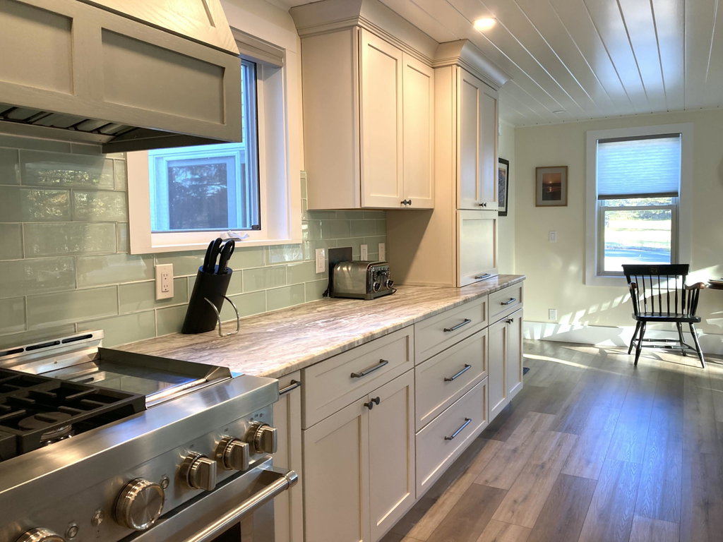 Counter tops of polished granite.