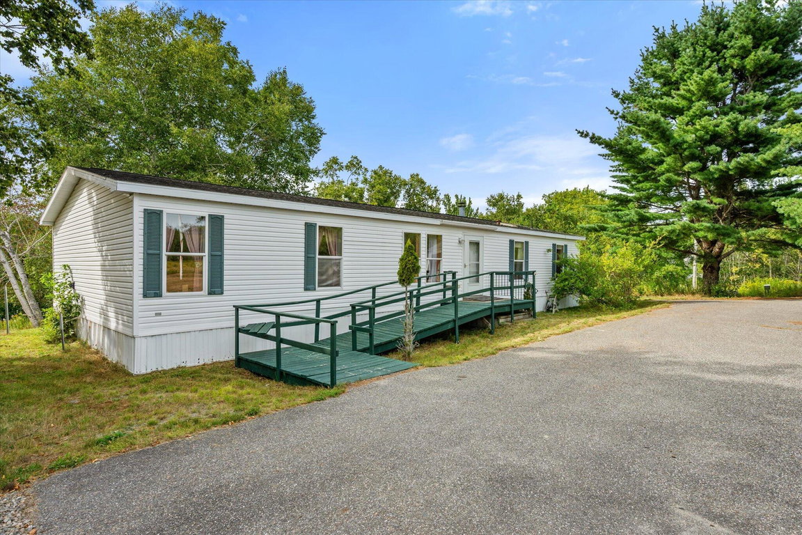 01-1187 Shore Rd