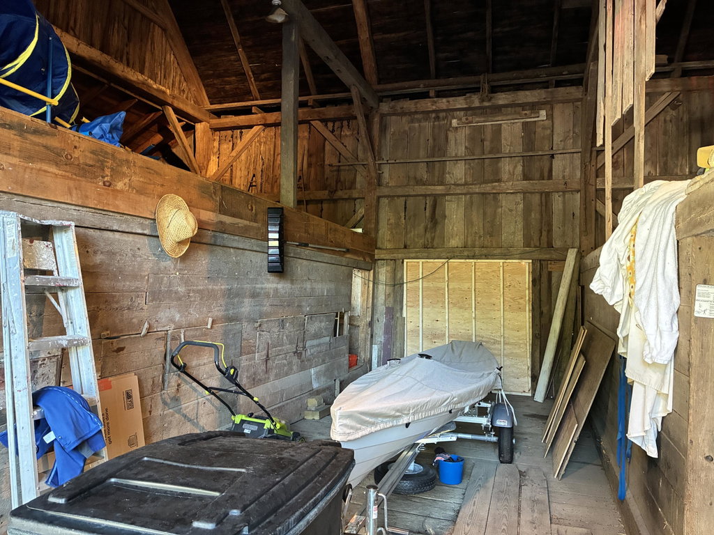 Entrance room.