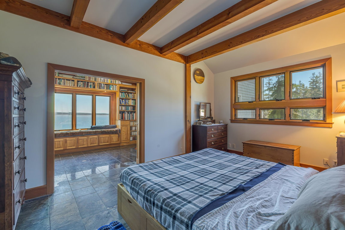 25-360 Red Point Road-DTP
