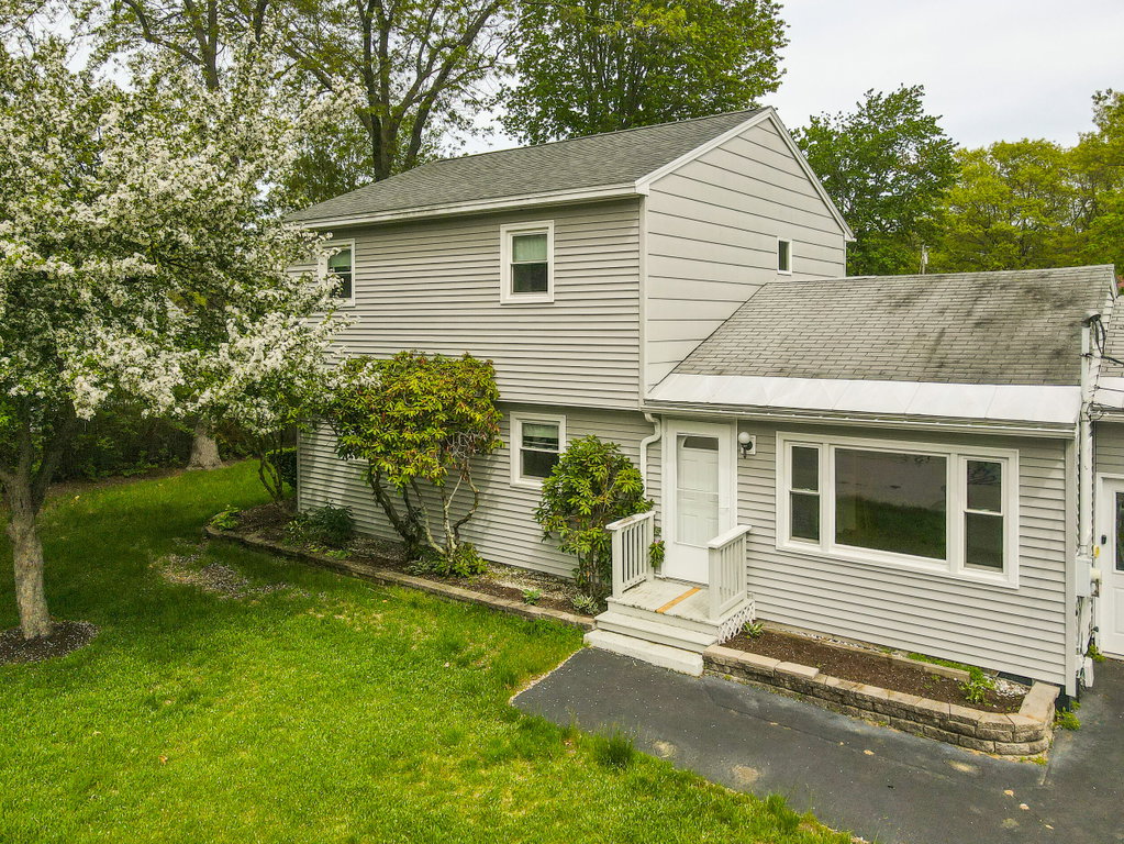 92 Farview Drive Sanford