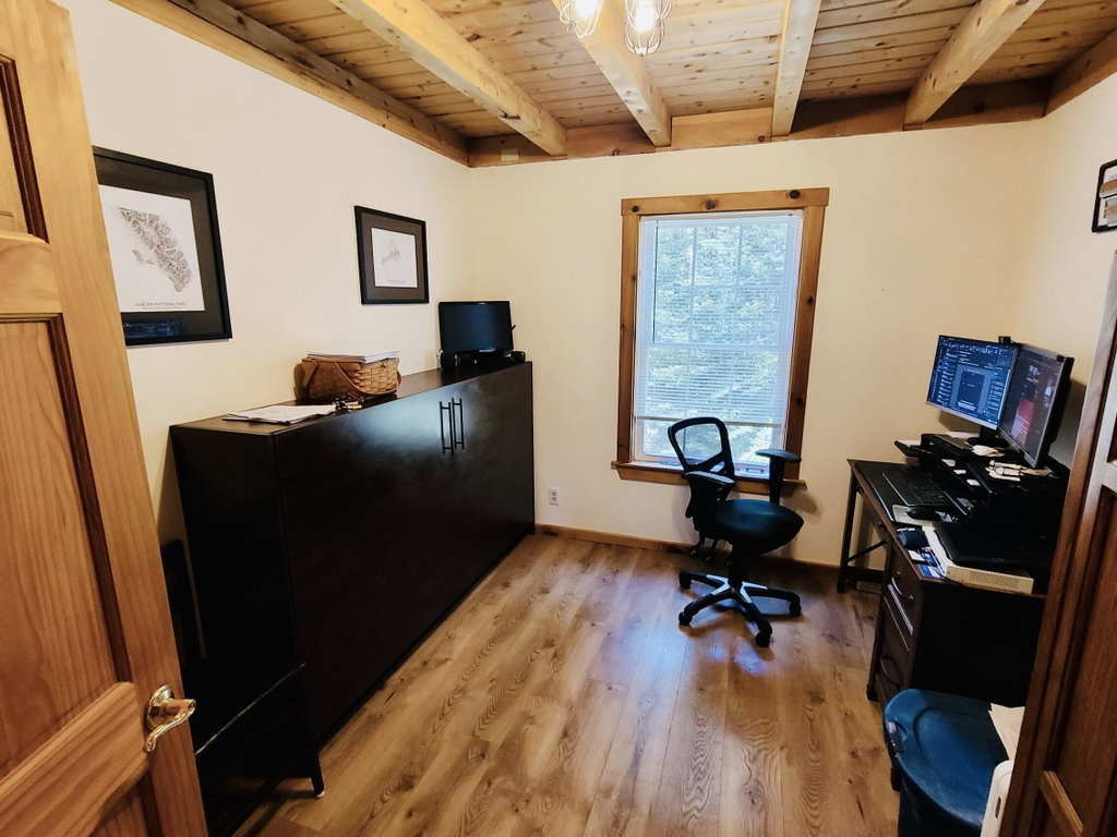 First floor den/bedroom