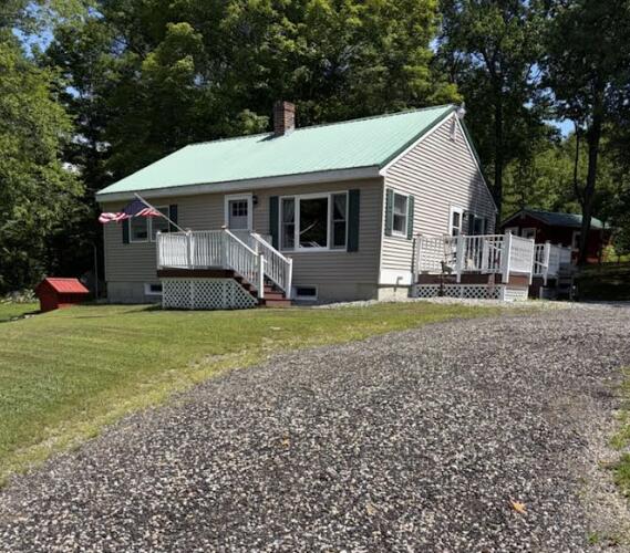 1042 Sokokis Trail Cornish