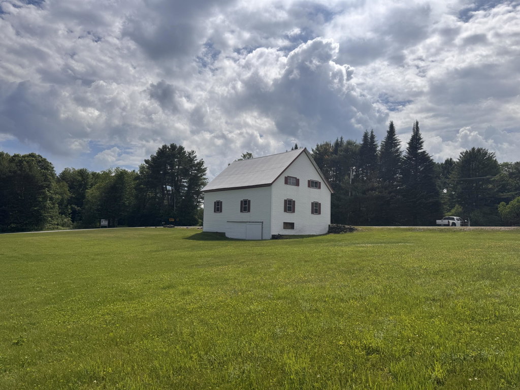 384 Knowles Road Belgrade