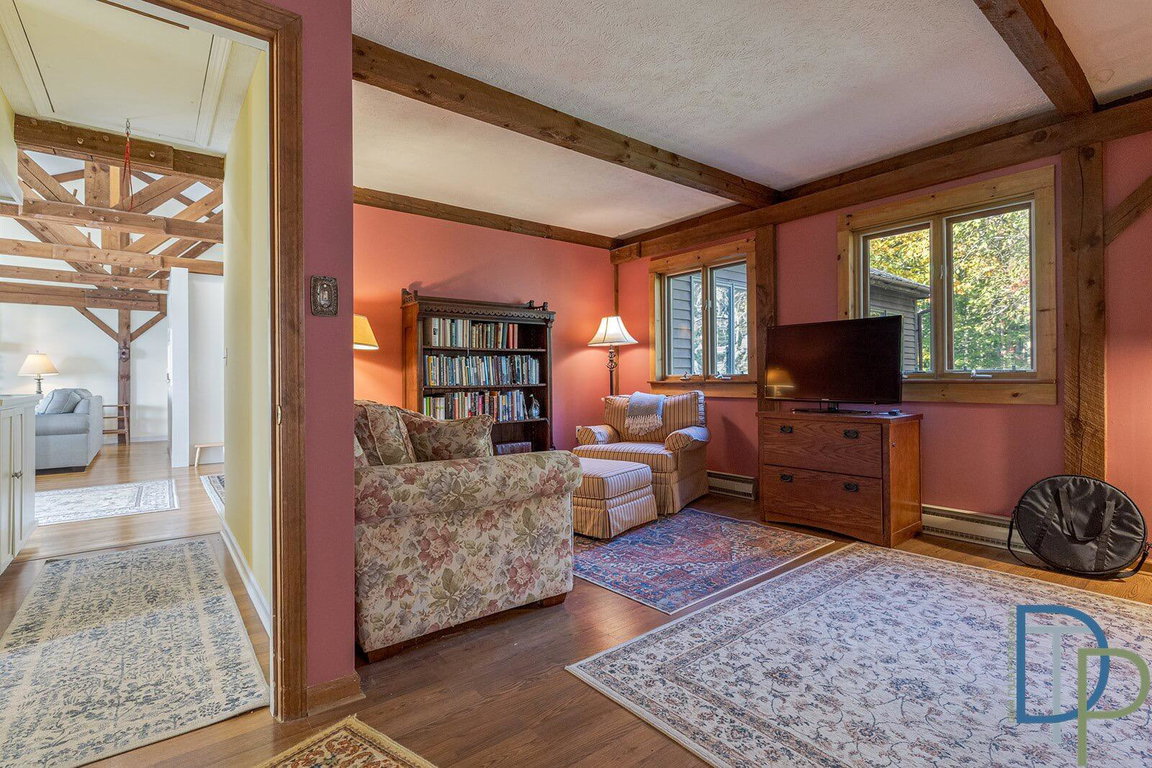 1035newburyneck - 18