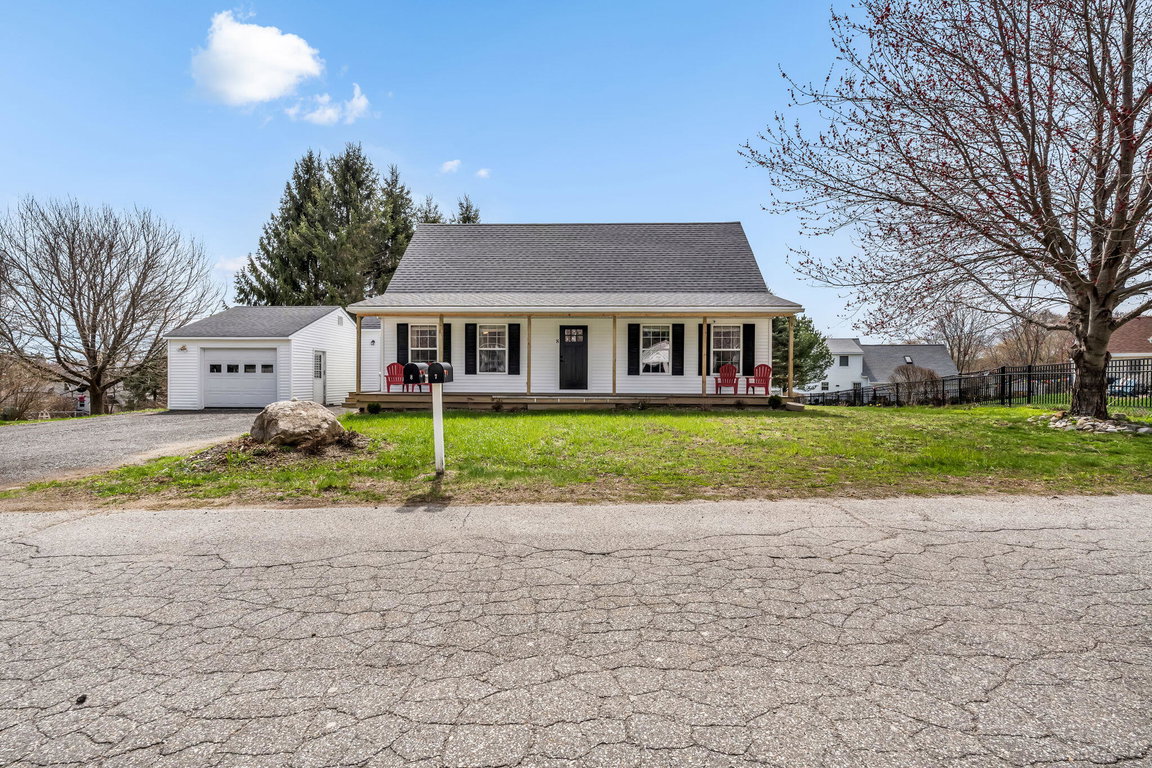 8 Meadow Way Rockland