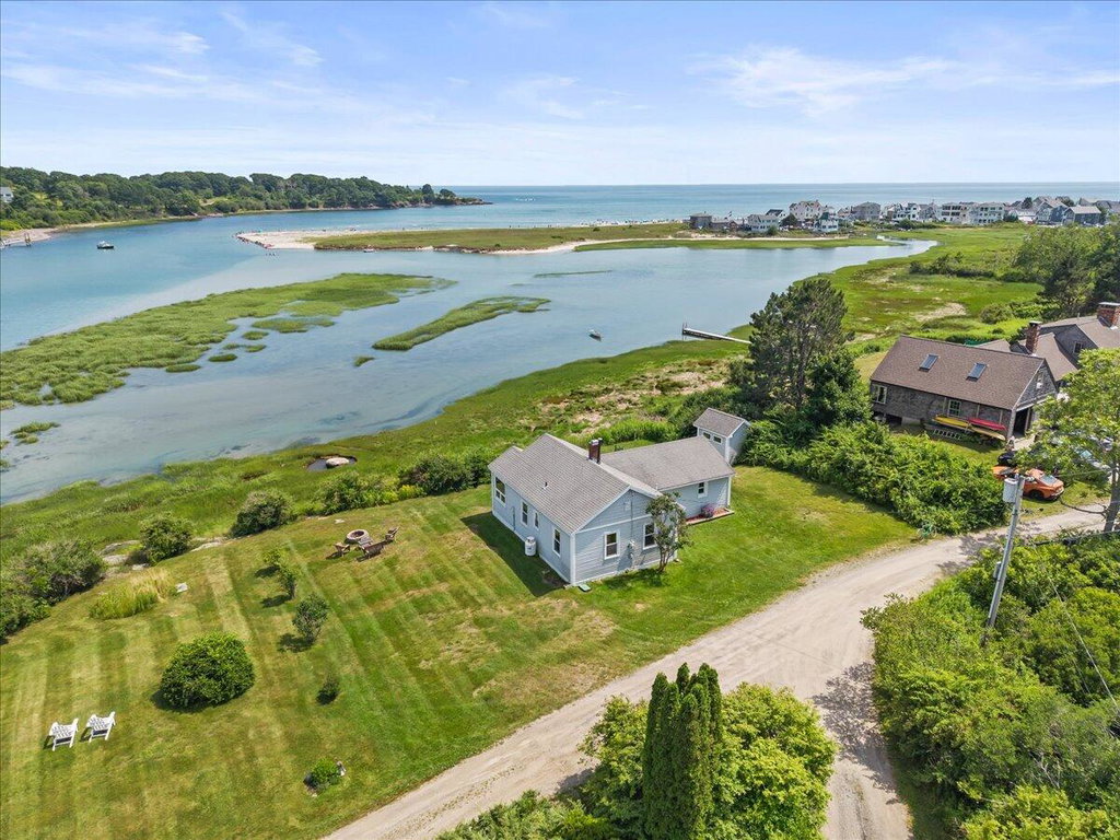 15 Harmons Island Scarborough