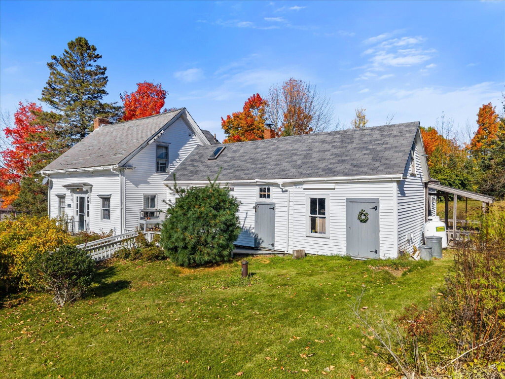 01-182 Moose Hill