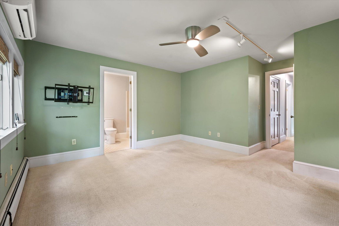 24-Primary Bedroom