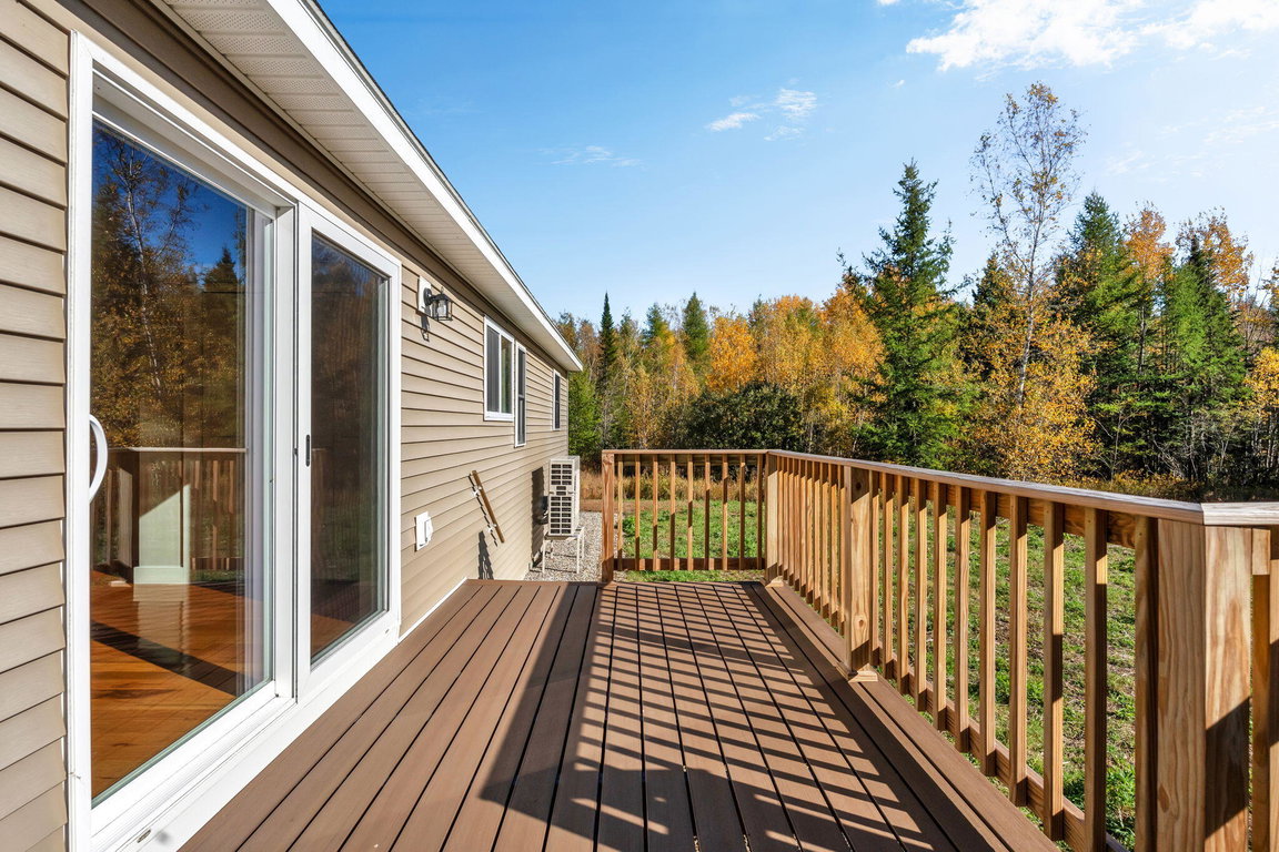 20-web-or-mls-1212-eastbrook-rd