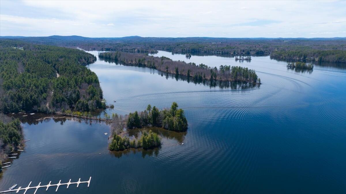 533 Peacepipe Drive Litchfield