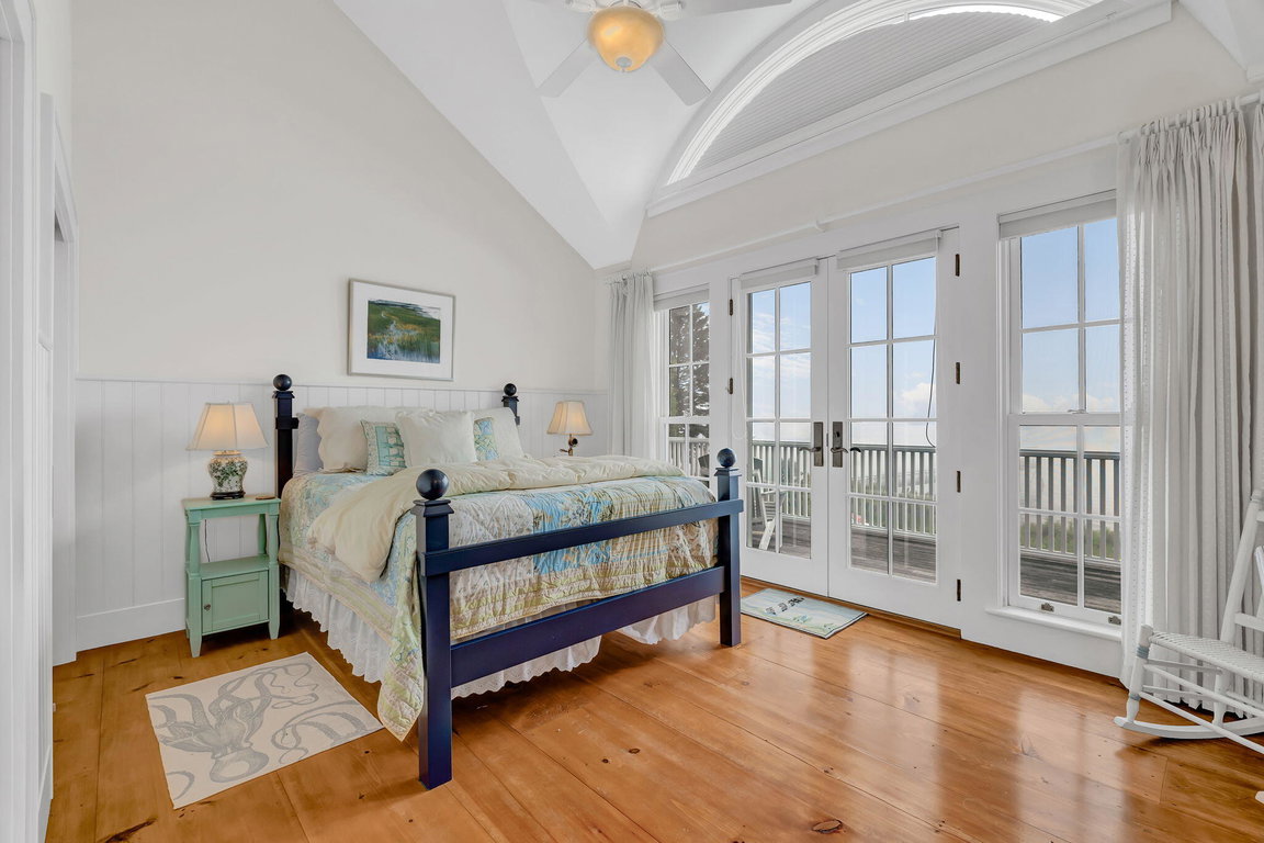 120-web-or-mls-425-seawall-rd