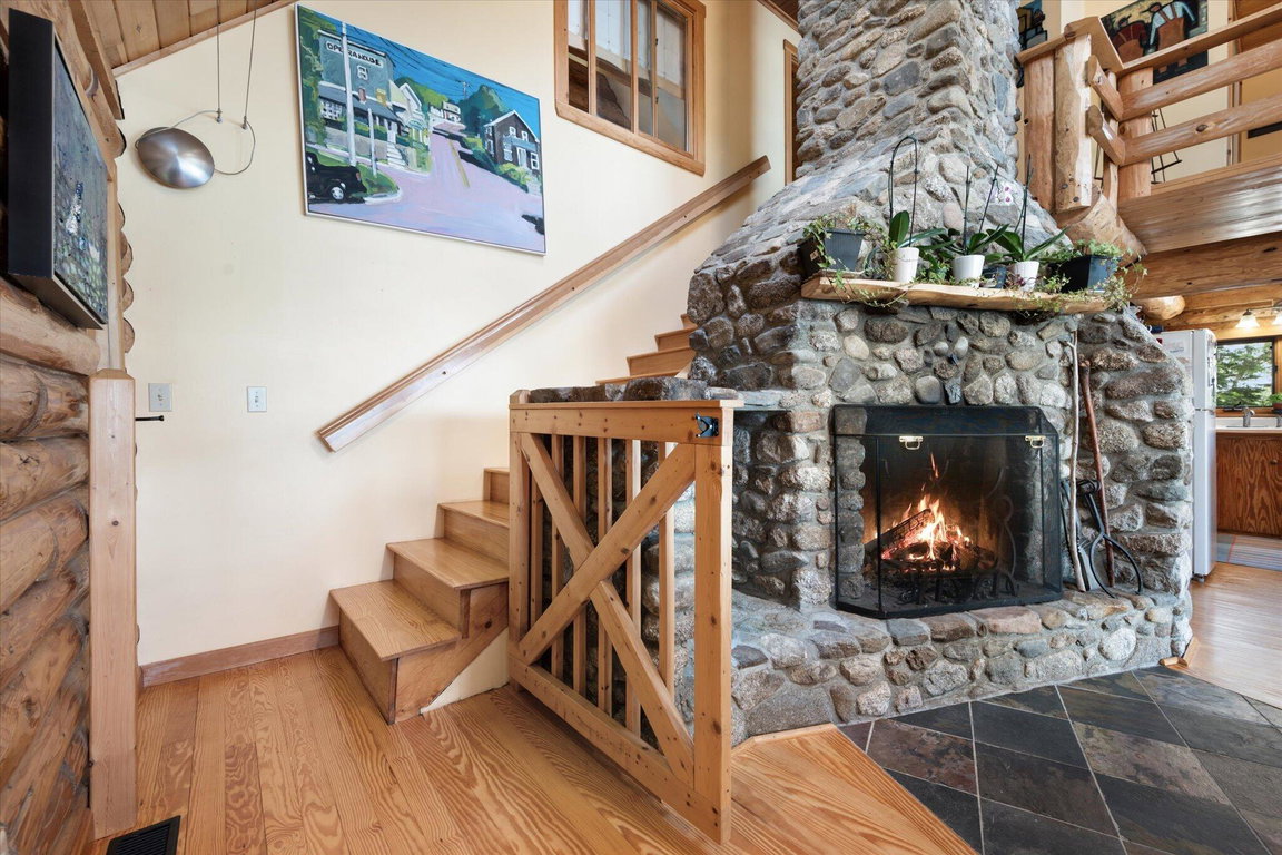20-Living Room