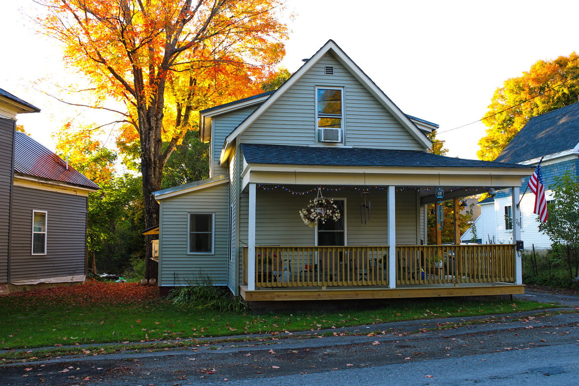 24 Elm Street Houlton