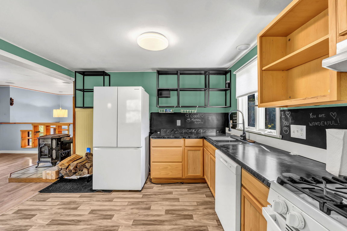 16-web-or-mls-736-eagle-lake-rd