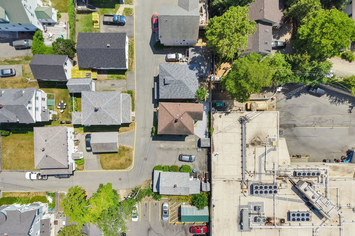49-web-or-mls-54-greeley-ave