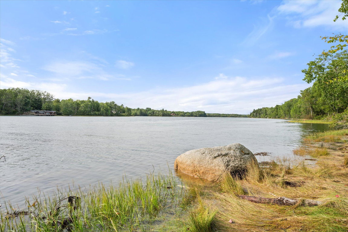04-1187 Shore Rd