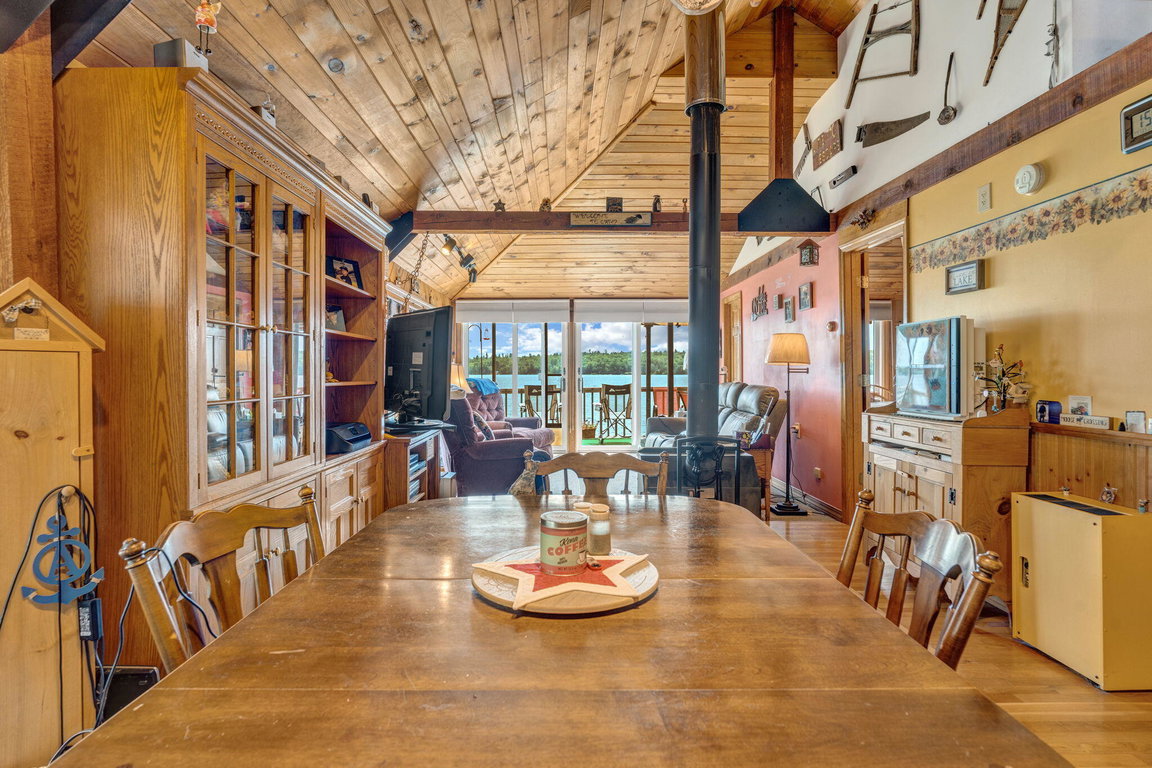 42-web-or-mls-293-scotts-neck-rd