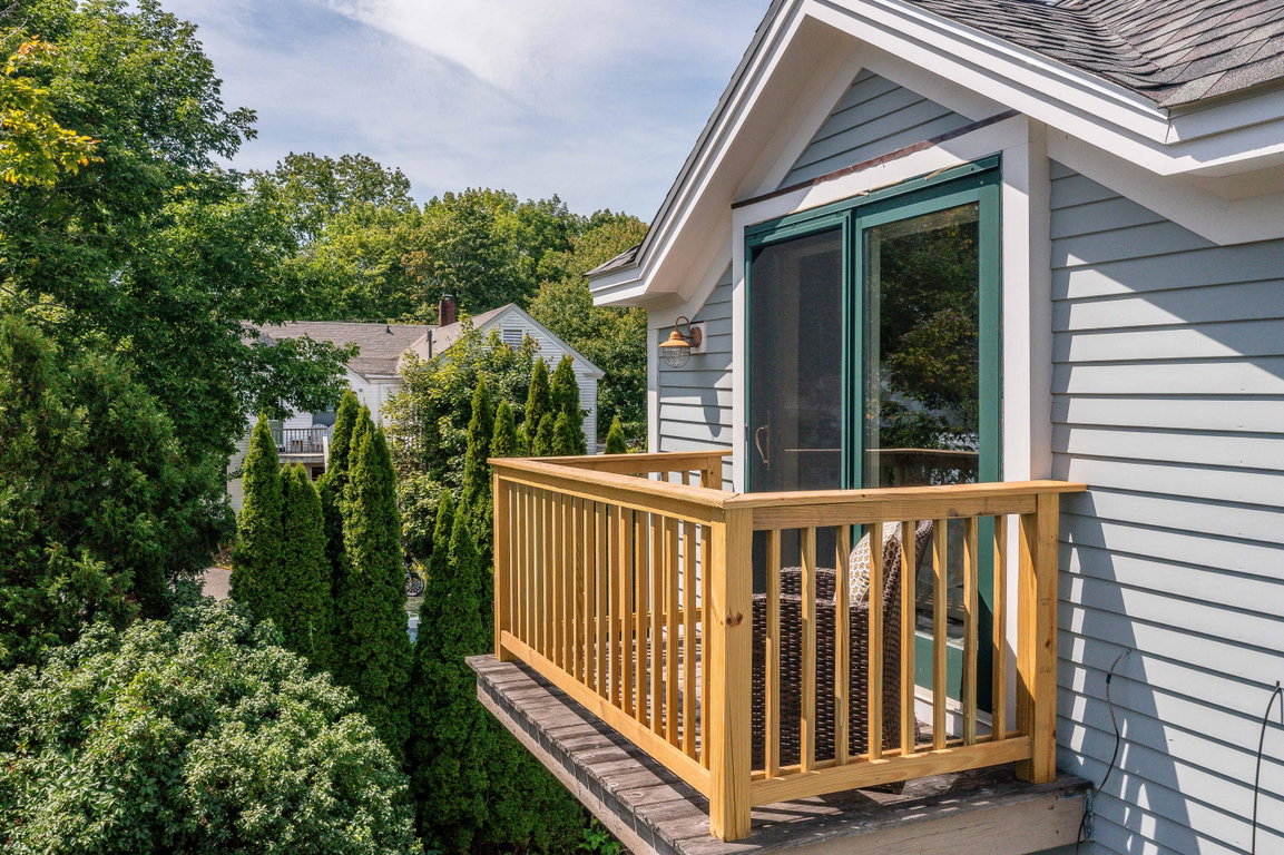 Deck off primary bedroom