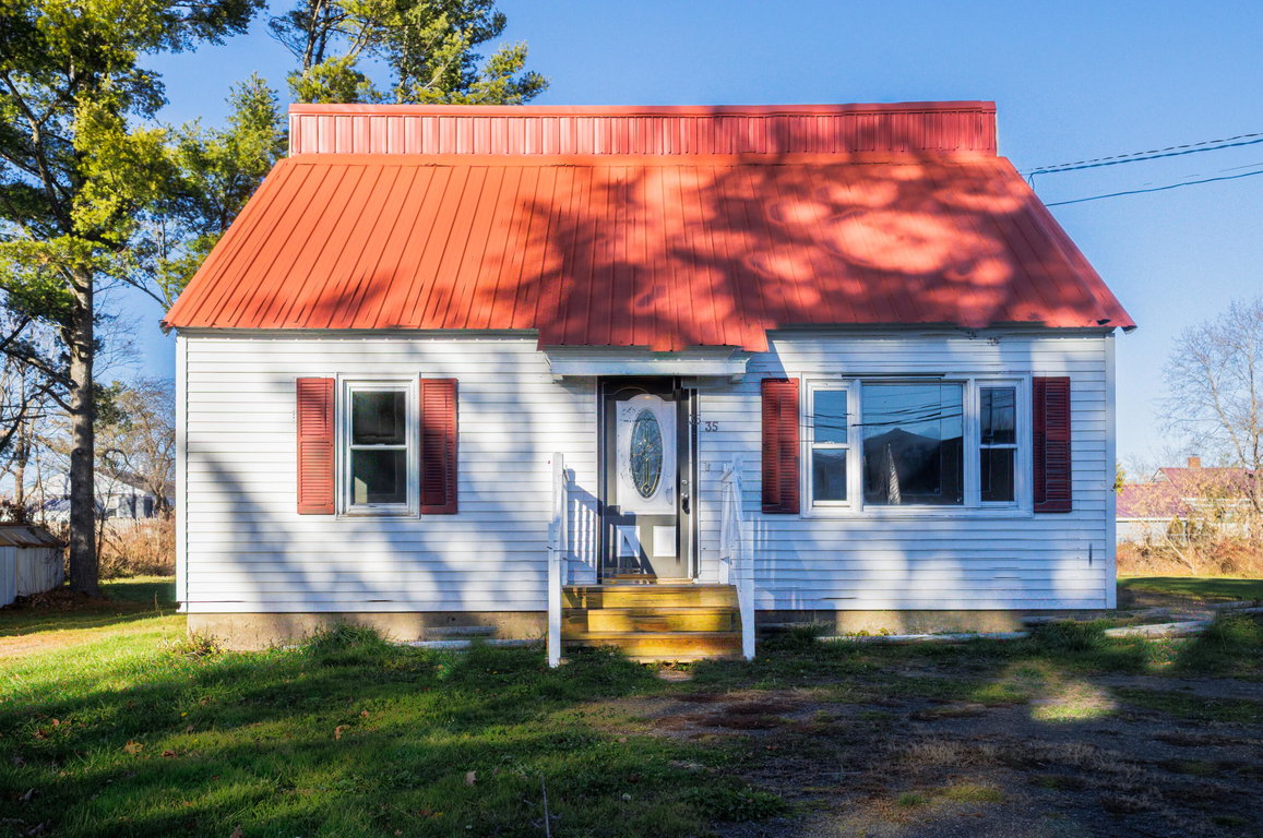 35 Oakland Street Waterville