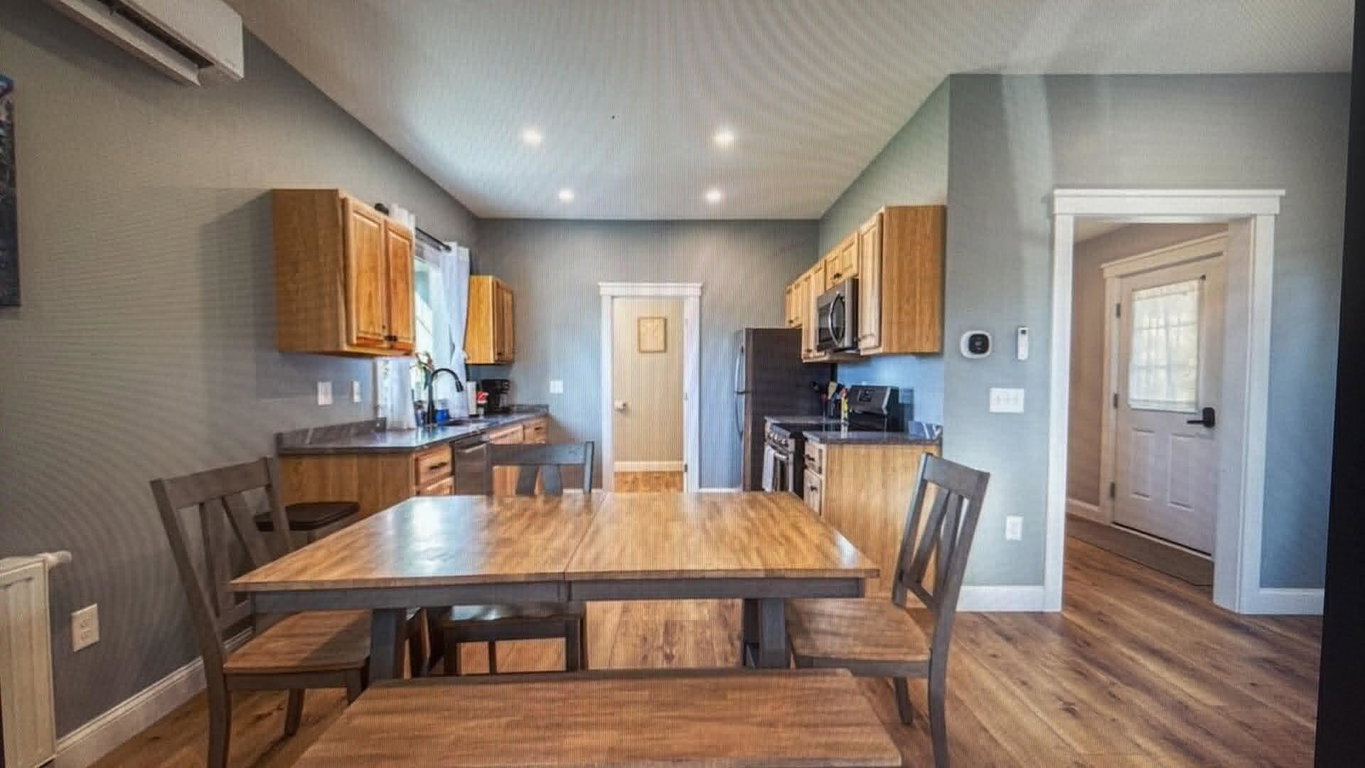 328 a dining to kitchen