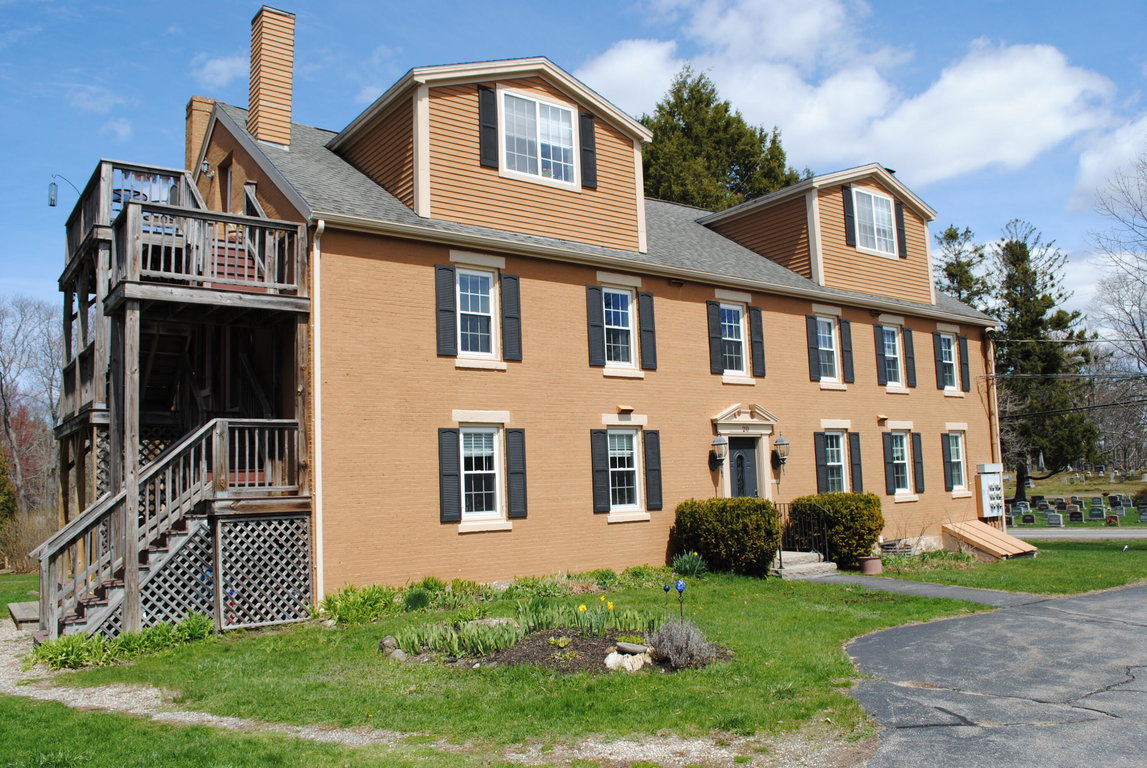 20 Oak Grove Avenue Bath