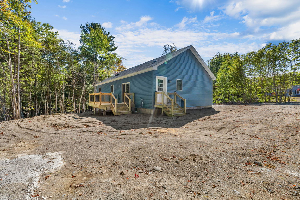 37-web-or-mls-63-bridgetwin-rd