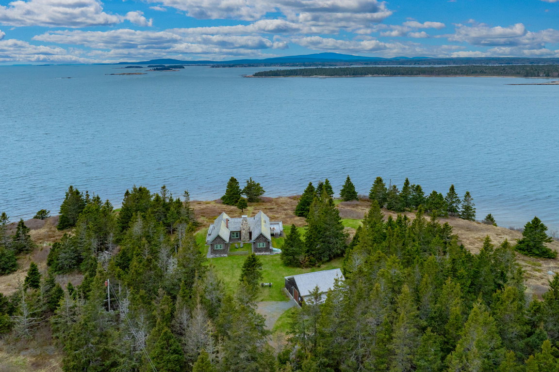 421 Petitmanan Point Road Steuben