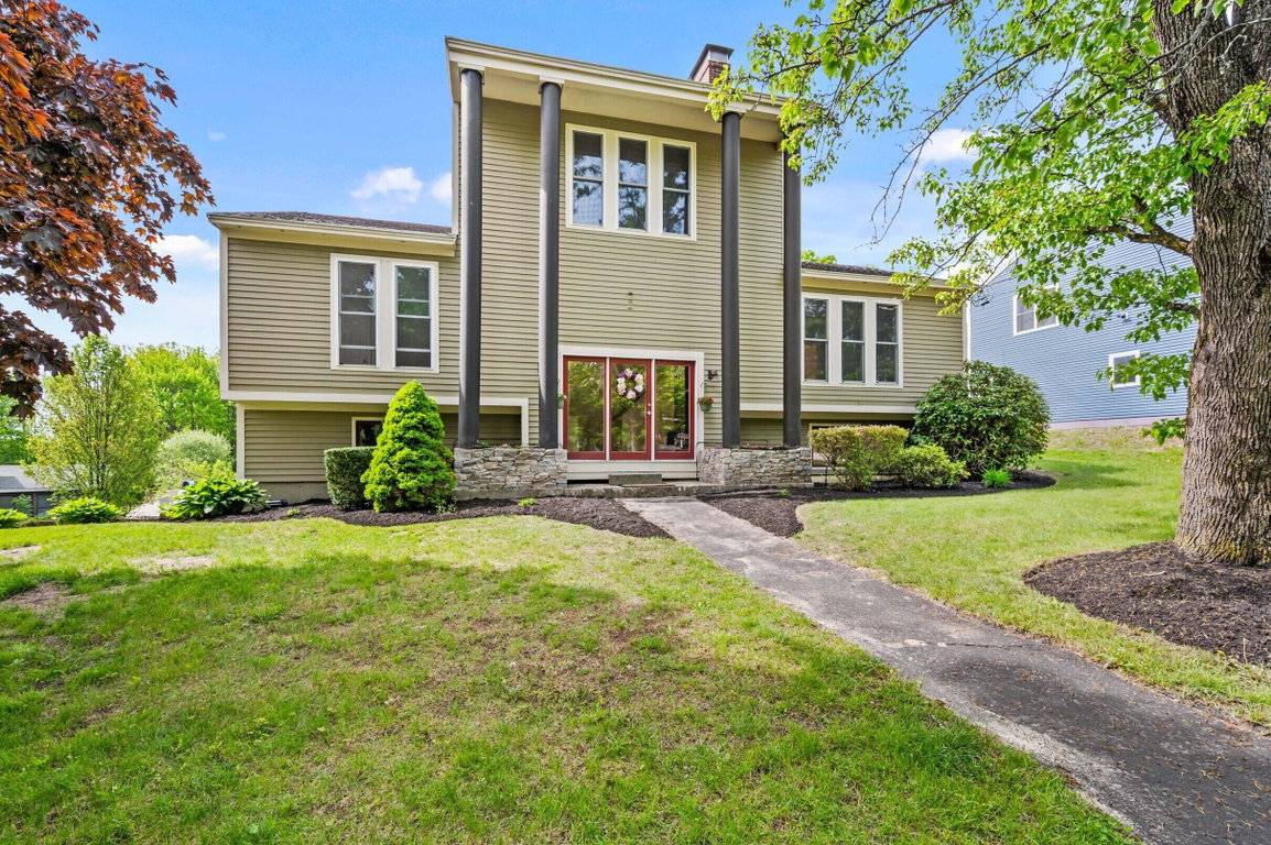 19 Alberta Drive Westbrook