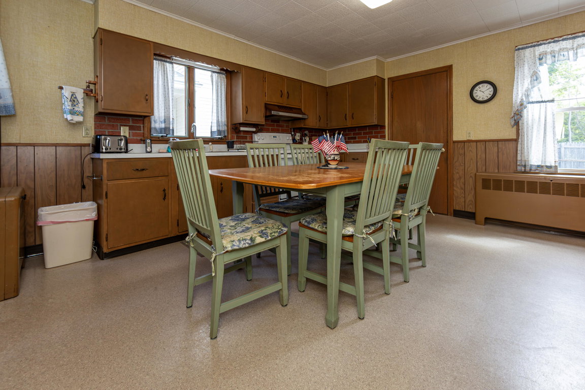 122 Ledgelawn Avenue, Bar Harbor