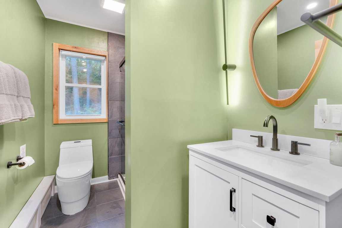 1st floor bath