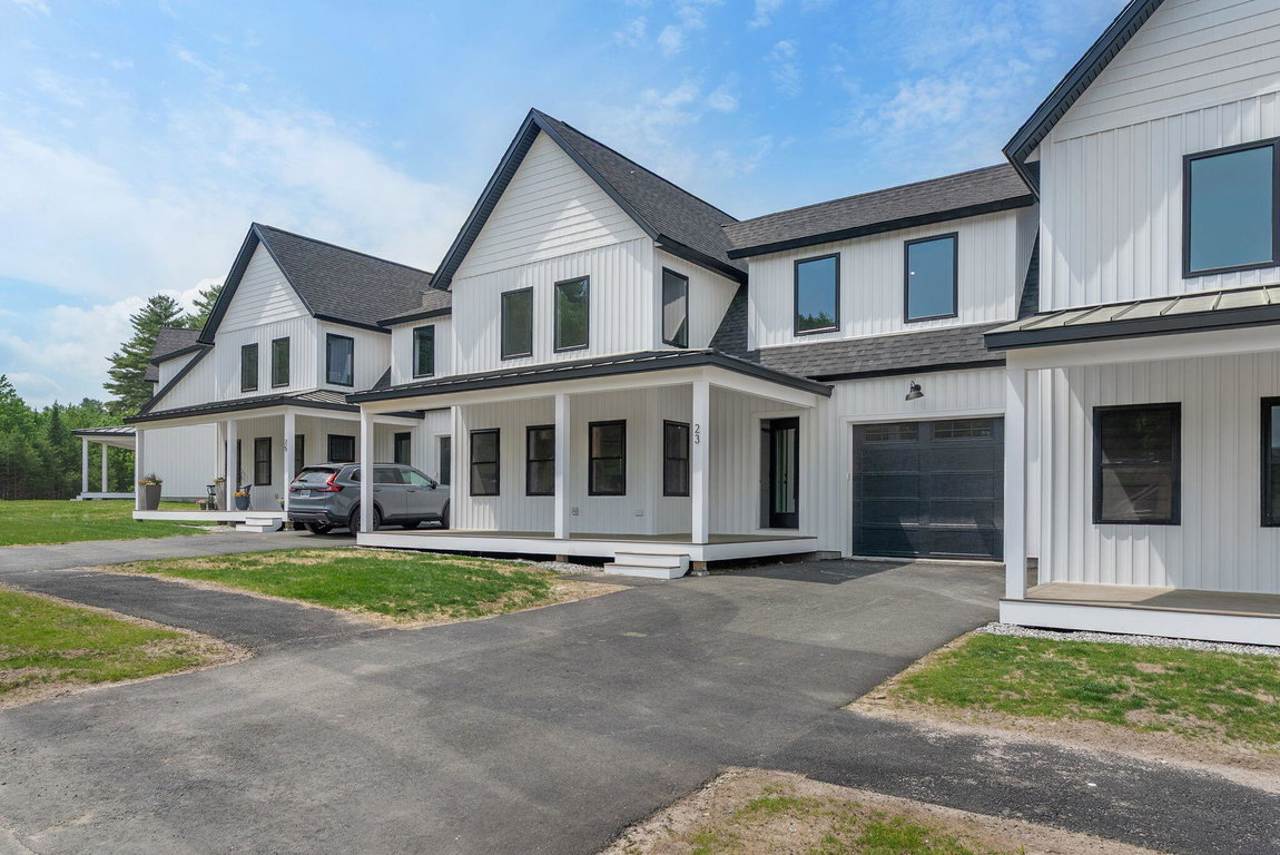 18 Fairway Commons Drive Gorham