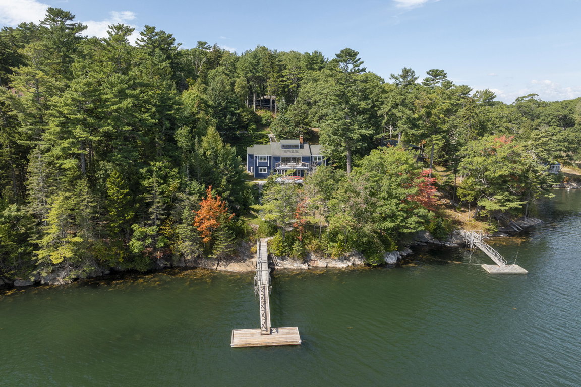 18 Crest Avenue Boothbay Harbor