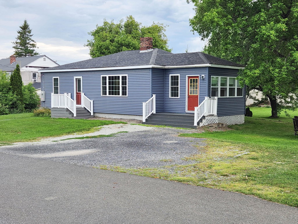 12 Jardine Street Washburn