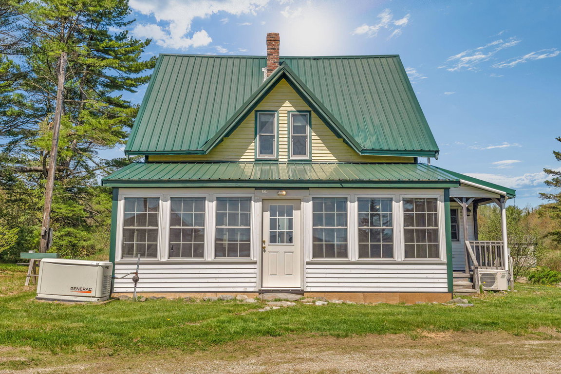 1-web-or-mls-137-w-franklin-rd