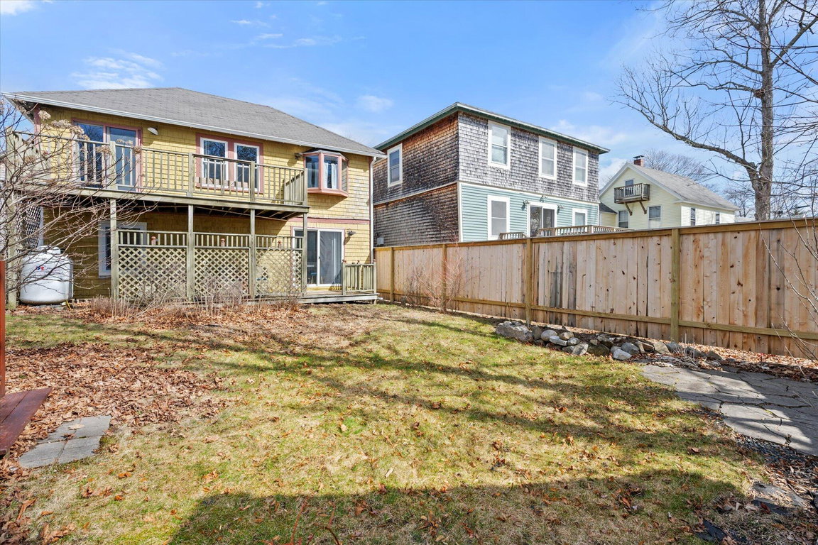 07-78 Ledgelawn Ave