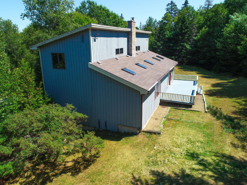 Exterior Home (7)