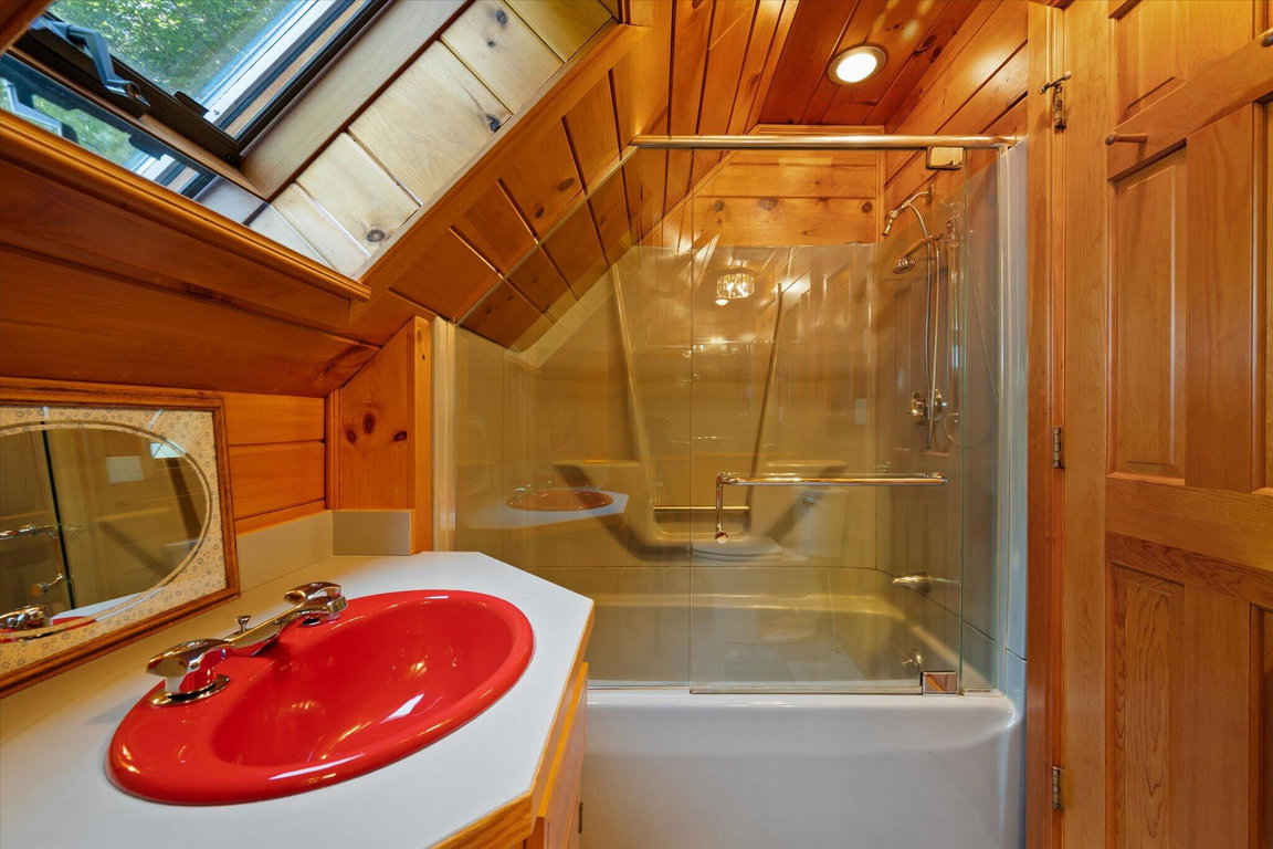 062-Bathroom