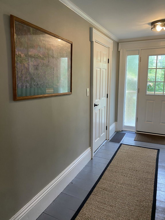 Hall to Dining Rm and Upstairs