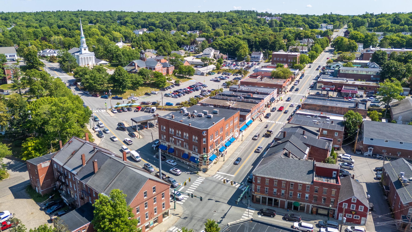 01_229-Main St Ellsworth-229 - Copy