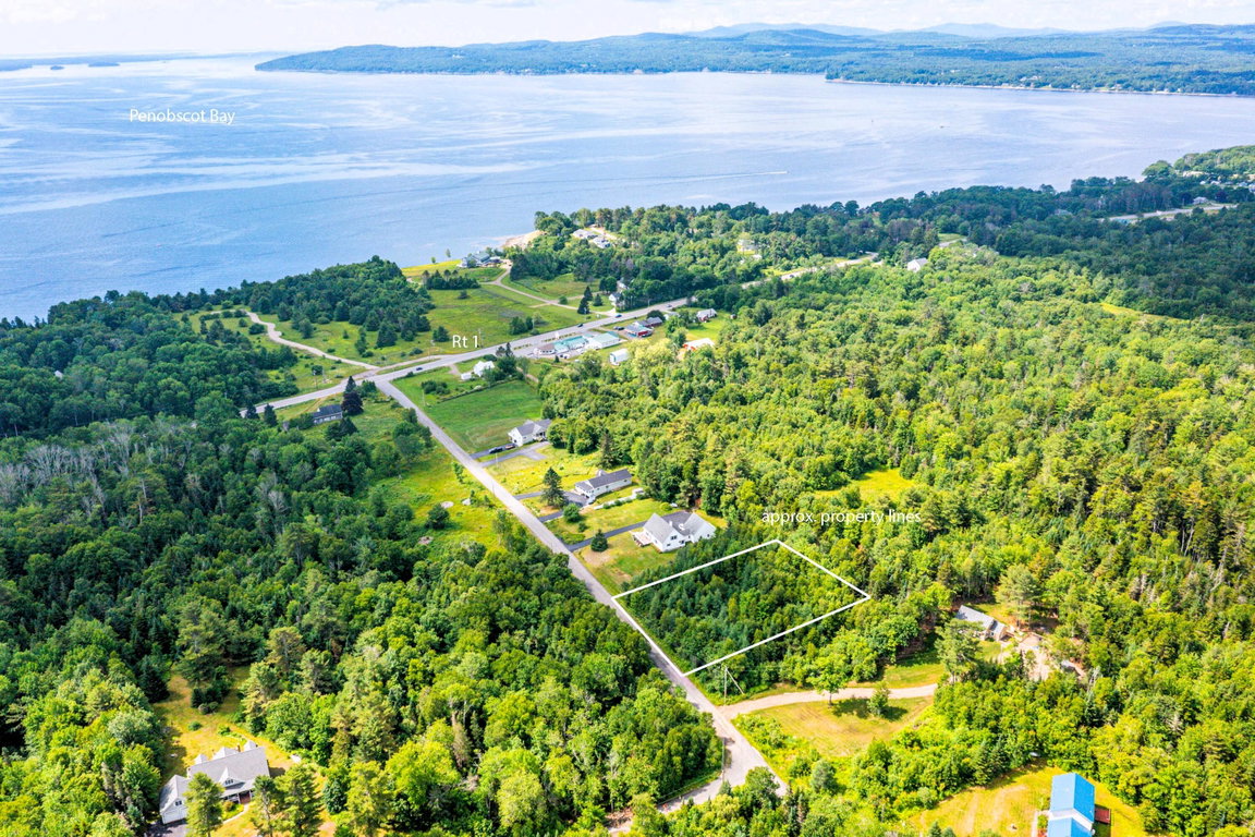 10 Spruce Knoll Lane Searsport