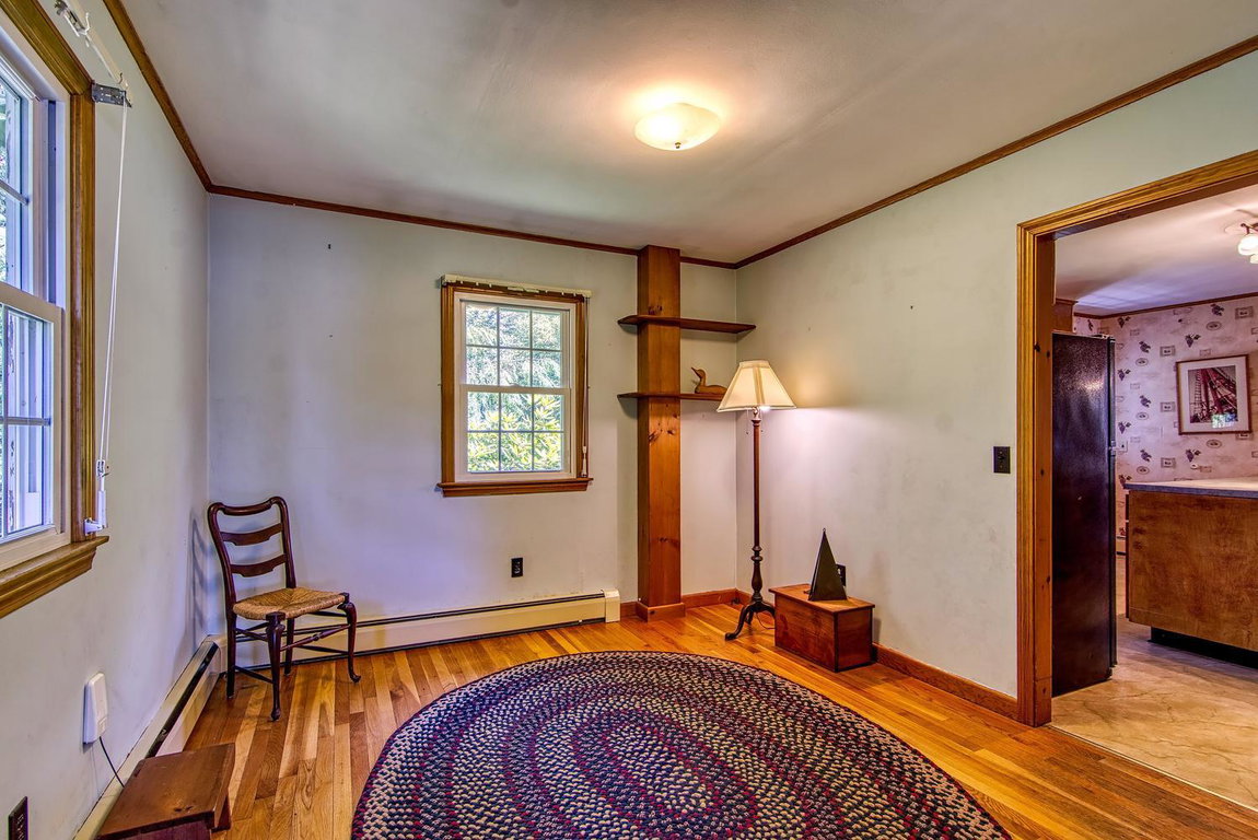 Bedroom or office 1st floor